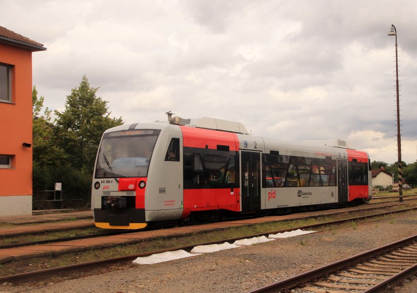 841 306-4